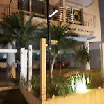 Ap Pe Na Areia Em Ingleses - Florianopolis Sc